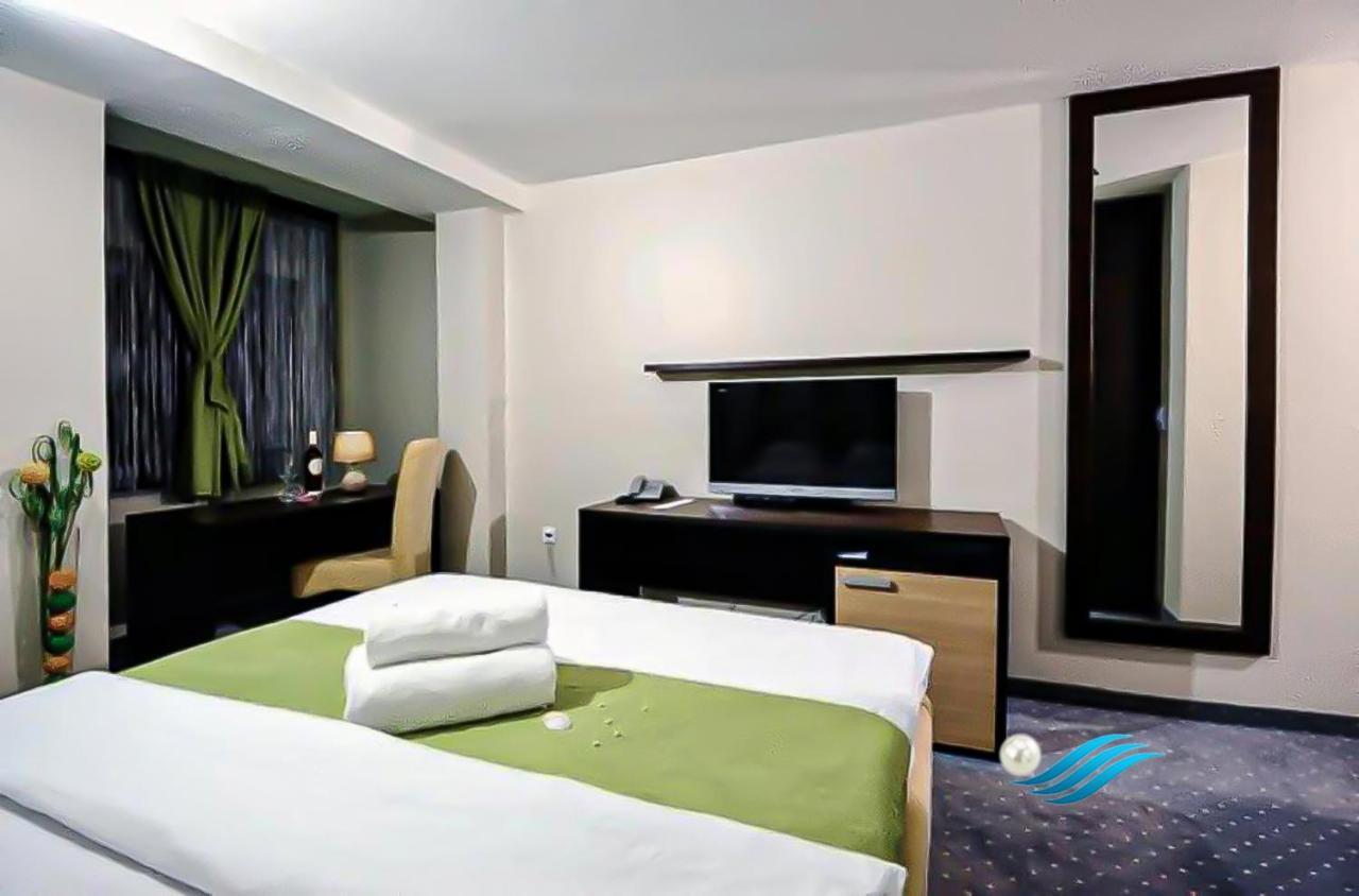 Biser Hotel Derventa Екстер'єр фото