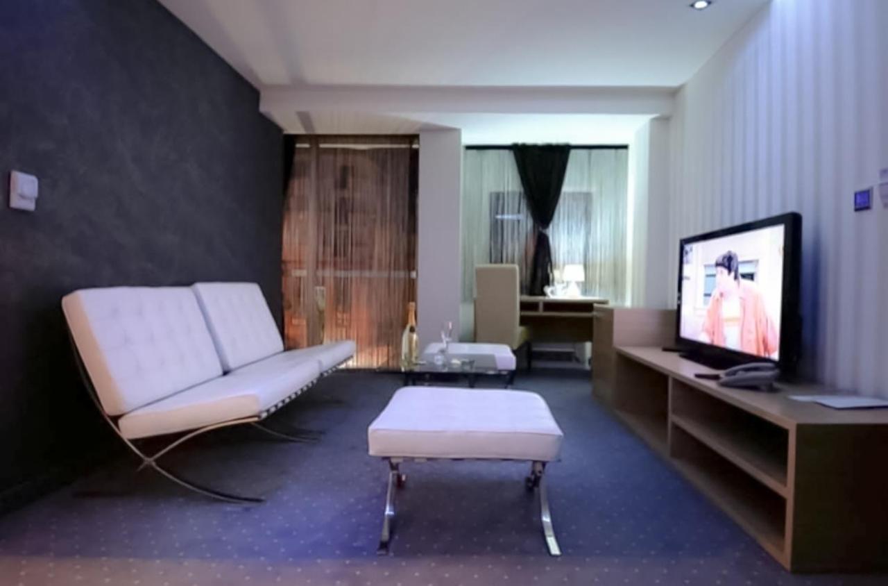Biser Hotel Derventa Екстер'єр фото