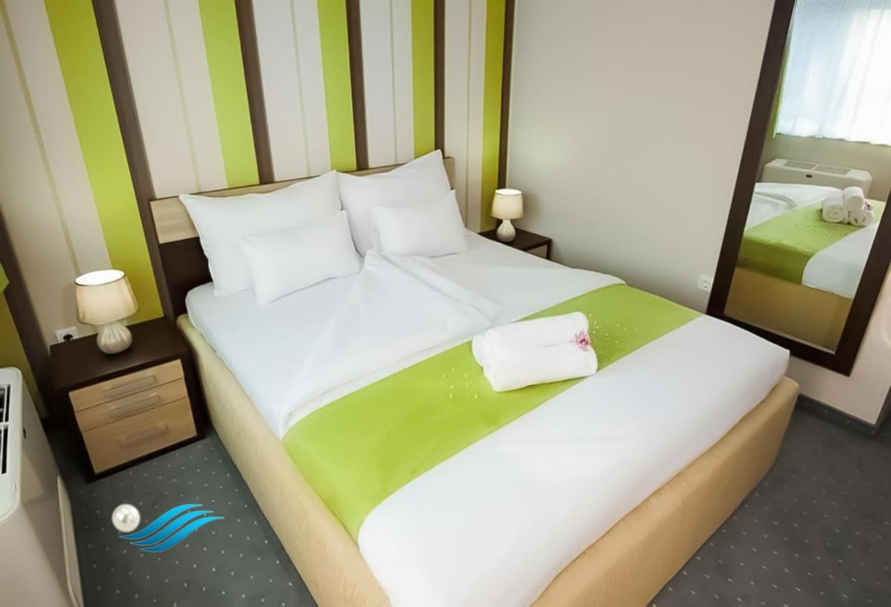Biser Hotel Derventa Екстер'єр фото