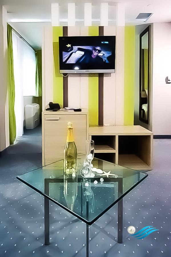 Biser Hotel Derventa Екстер'єр фото