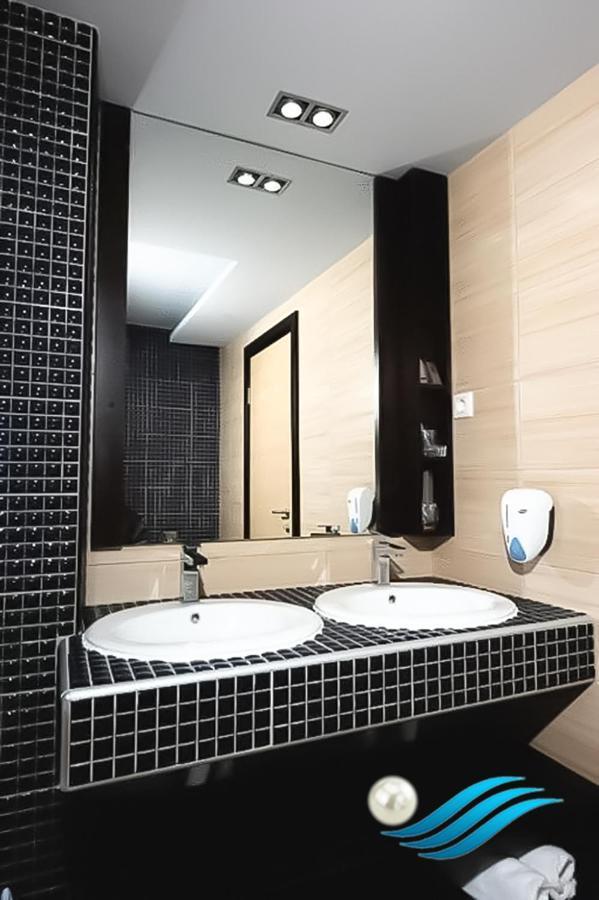 Biser Hotel Derventa Екстер'єр фото